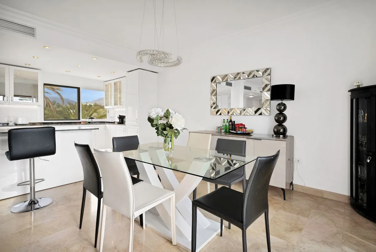 ae5a2c45-7b29-4506-9065-36872976c5c6