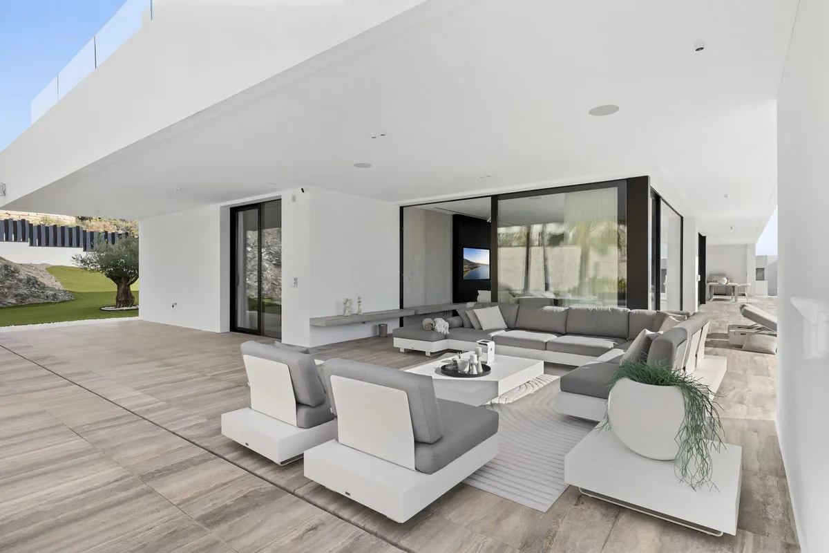 3d81bbff-d1fb-4edc-ac67-d27a54be4076