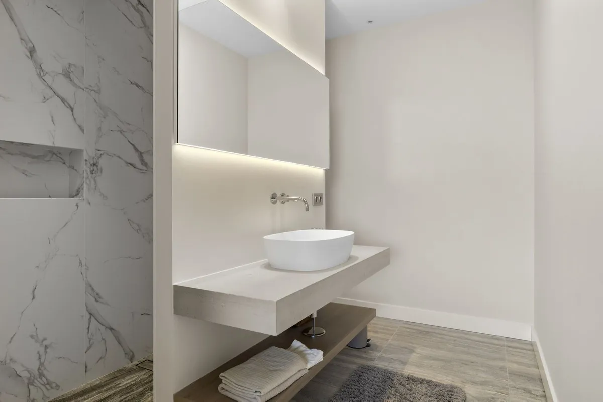 9d3c9a21-4bf3-4757-9d7d-0a57ee0d4a1a