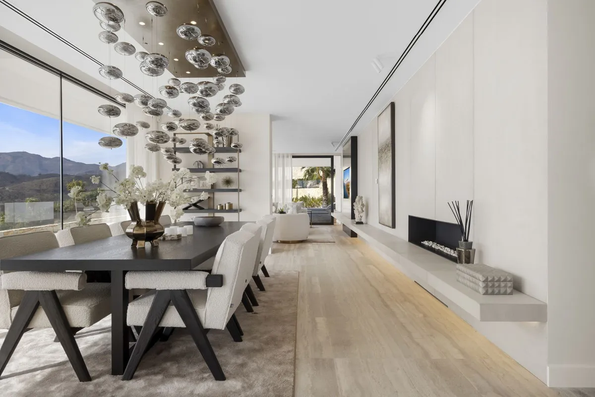 c6138d76-820b-4ee1-ac4d-be58cfbf6e72