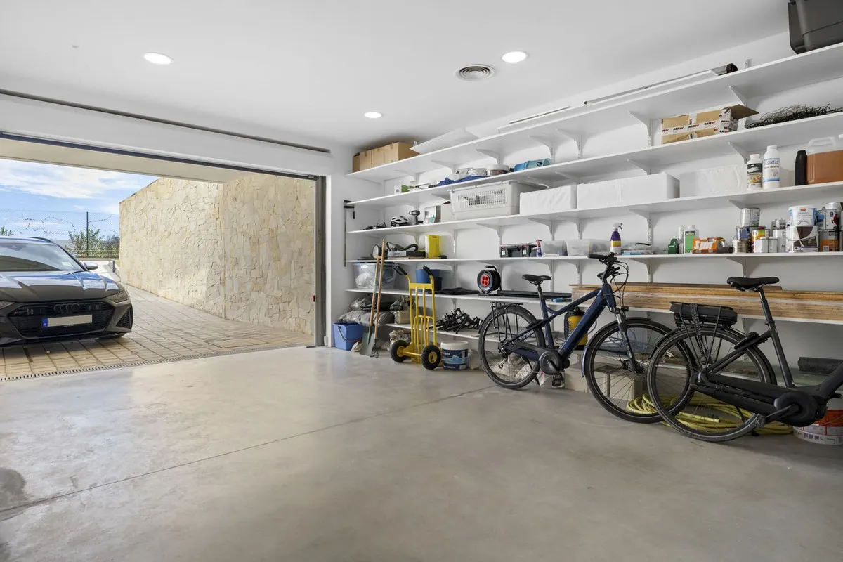 e539a409-3a06-4aef-8485-e070ea0209f3