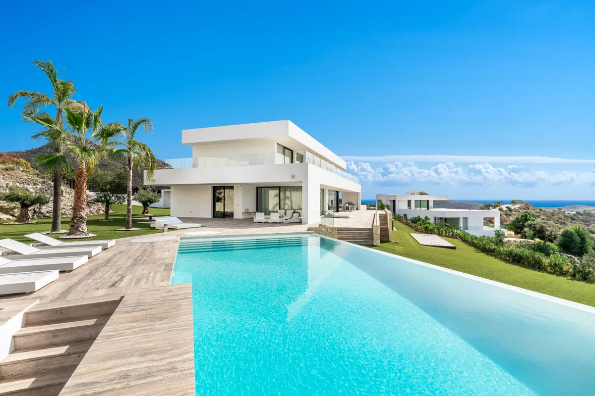 f92845e6-1f01-4417-b761-d34bb57e7731