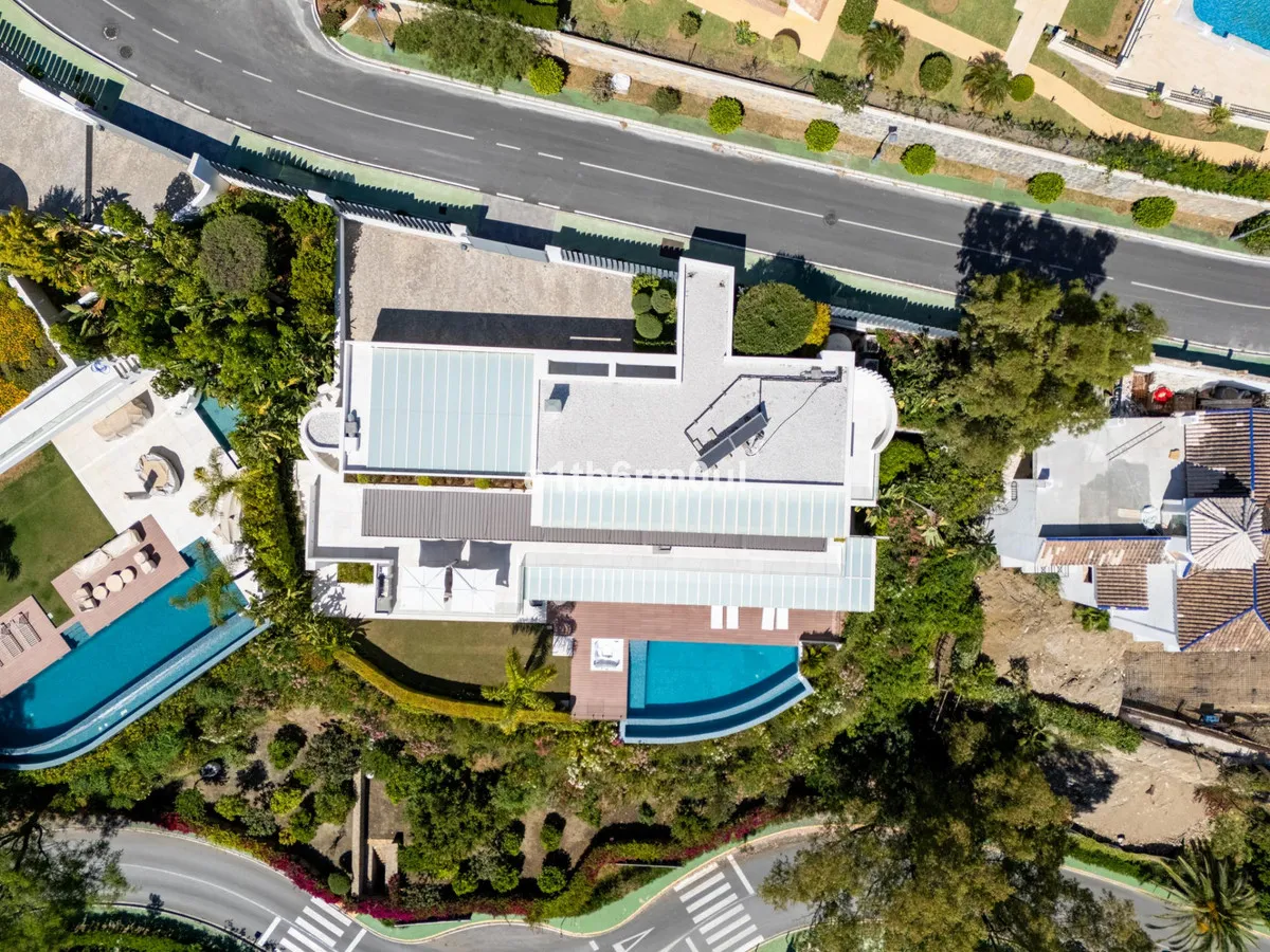 0f0897fd-698a-4046-bcc4-6b53d162c73e