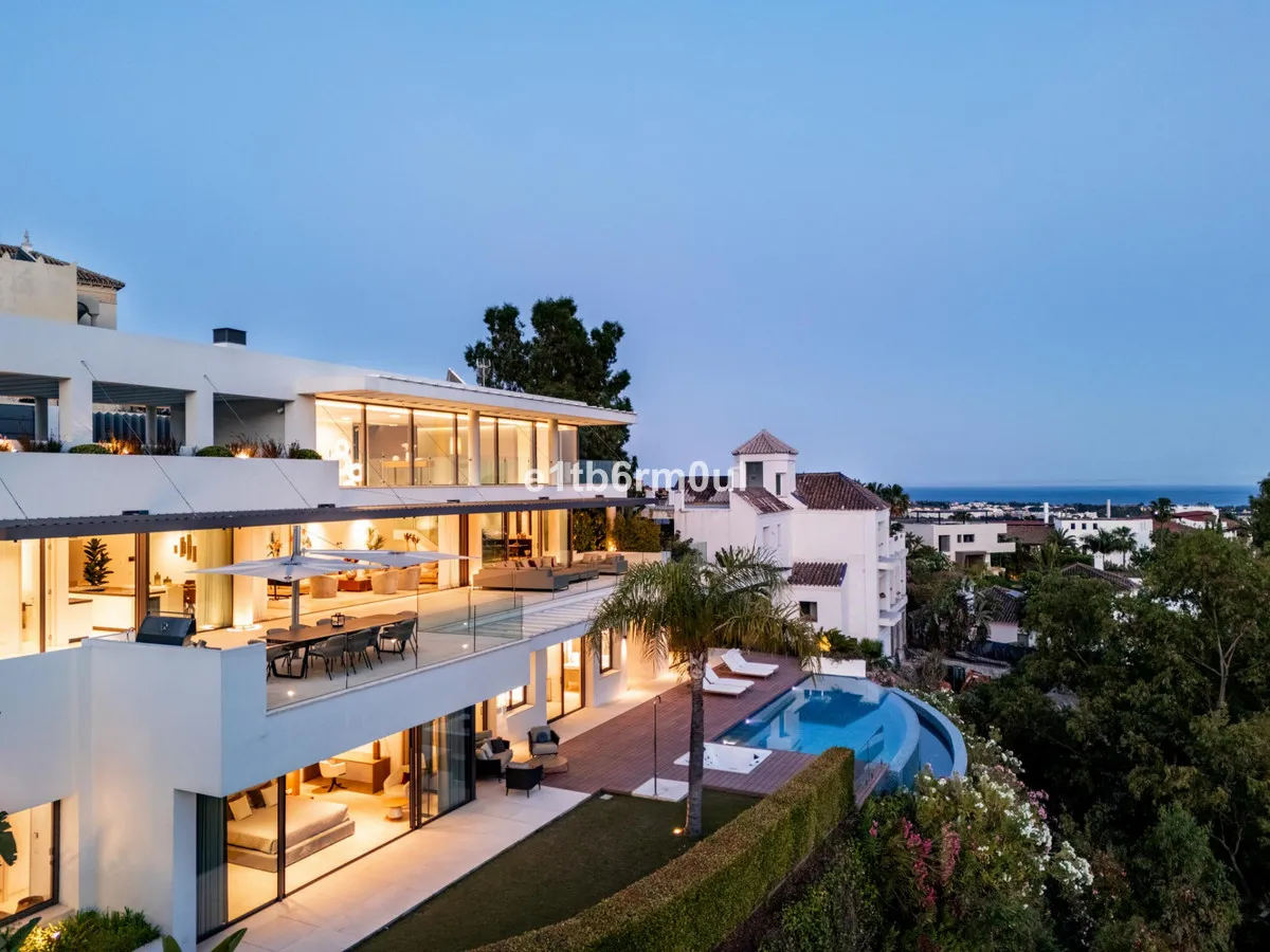 1c309633-370b-4497-8a54-84571c2b583a