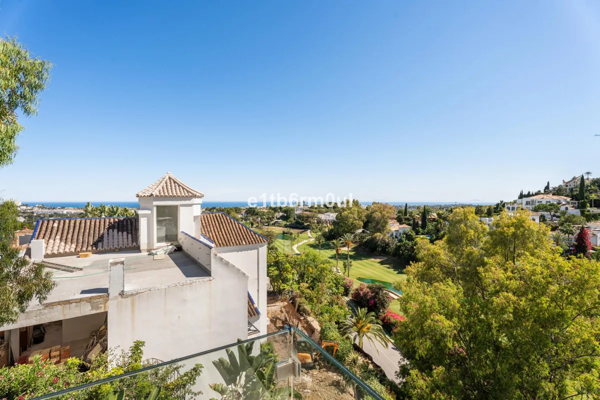 81810623-42f1-4893-a557-435abd17ae3c