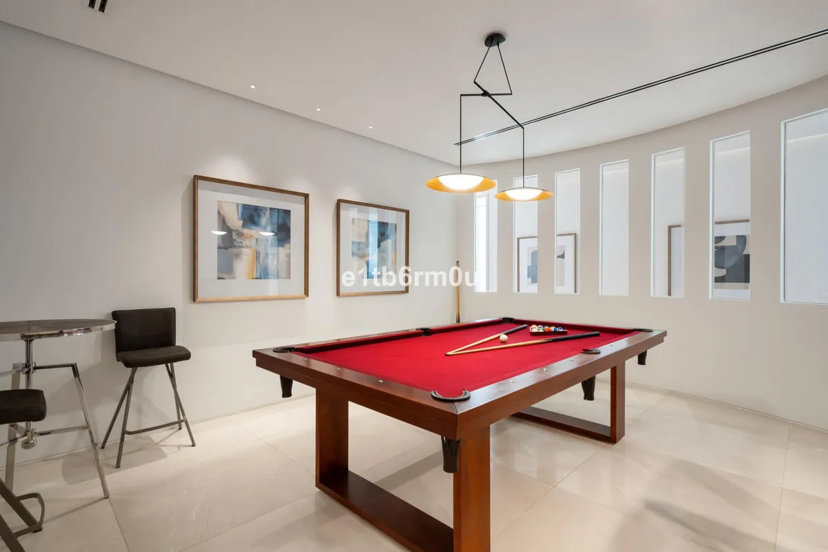 92bb8629-6308-4526-82bd-59e918895ec9