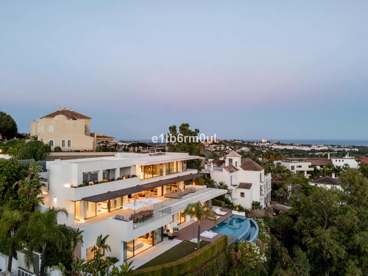 93149890-3cca-4960-8205-bddcbfe31086