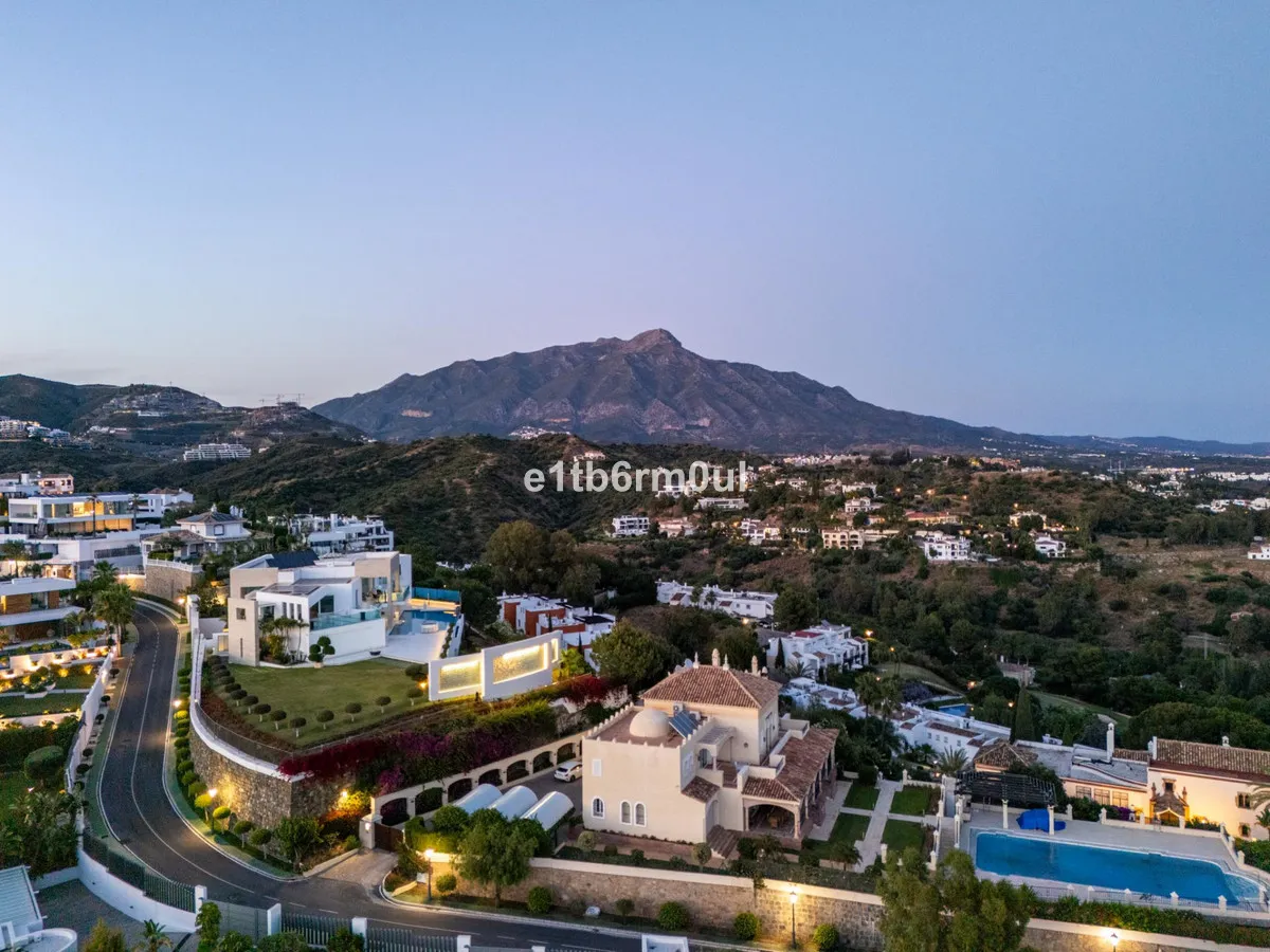 a0d74b37-9f70-4147-a19f-d7468a791a7e