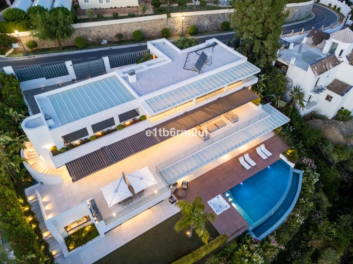 aa63a5f5-56f7-446c-a38a-af7ea66c7b06