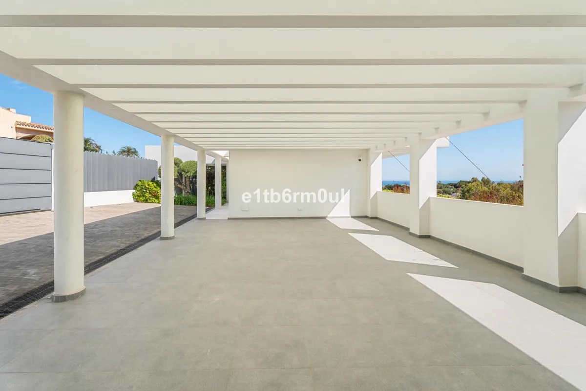 e7e65c7f-aa18-4420-bbe3-471841627c7e