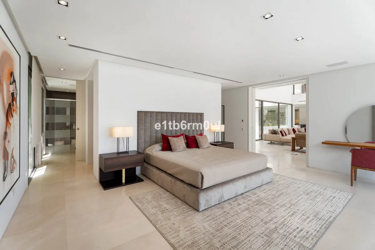 4a2859d0-38e3-44a2-b531-52c46205408e