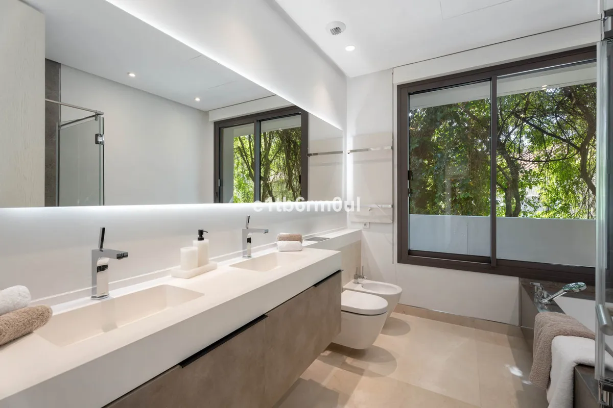 50bbbabf-dba6-43e1-99eb-f46905dd9bcc