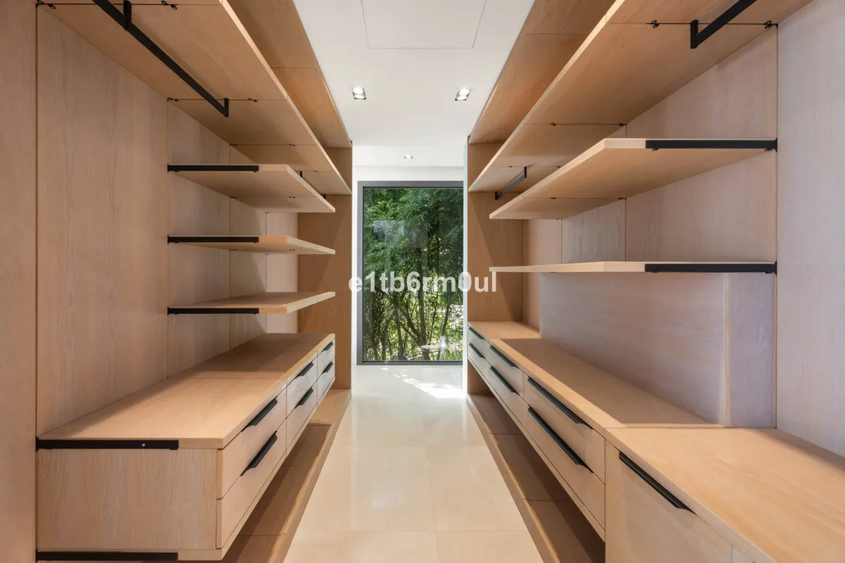 8964d30f-7bc3-4c6f-a0b6-05d64c4e8720