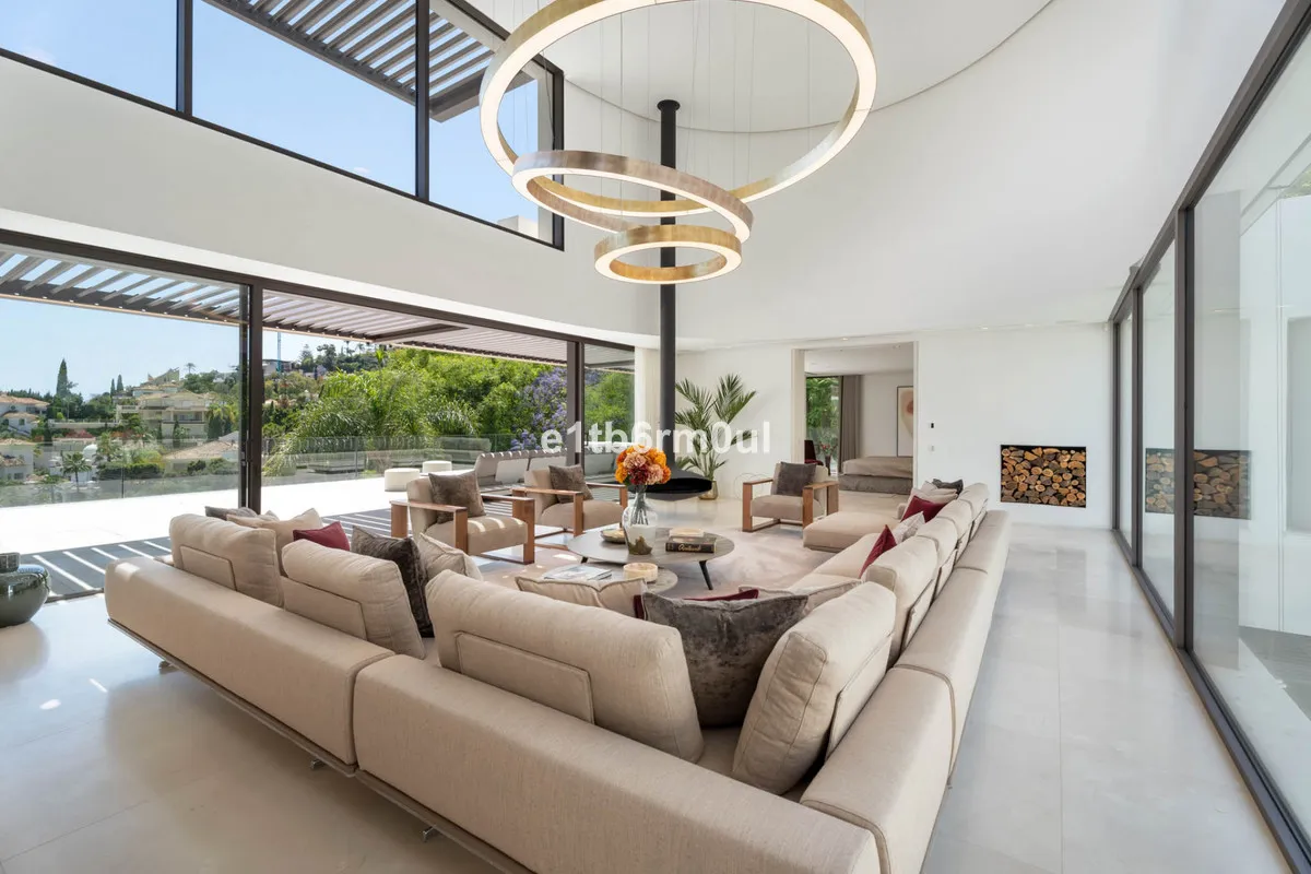 910e4b75-55a8-44e3-8ba8-d808e2a2bd53