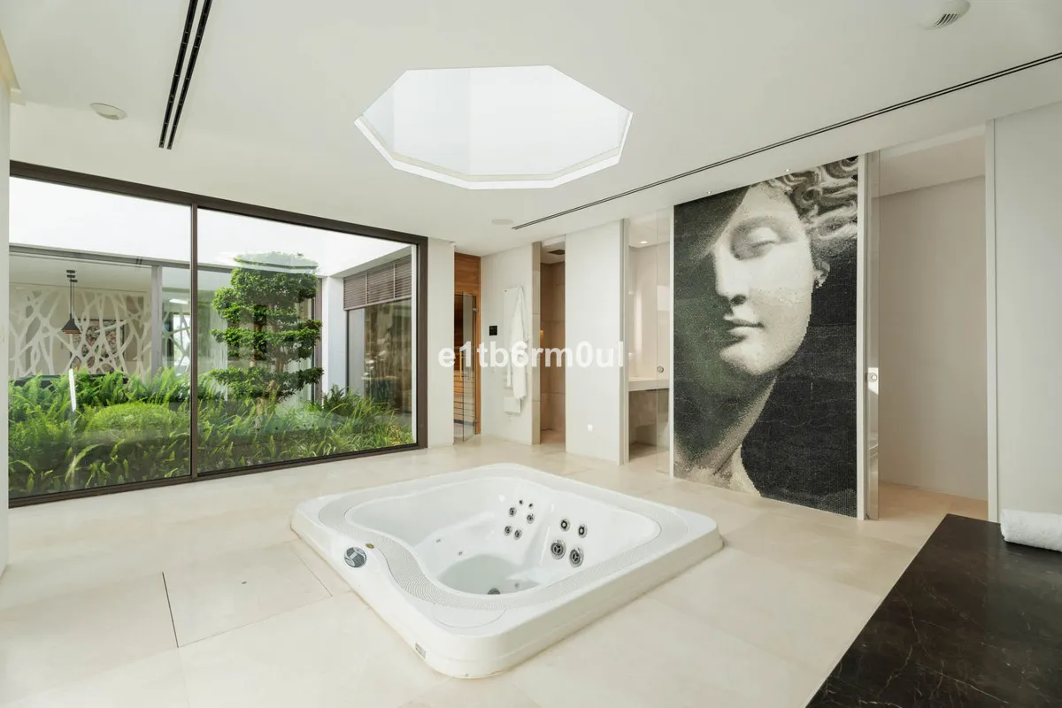 e1f2979d-c4f5-4a22-b60d-43fc9d5fc0c6