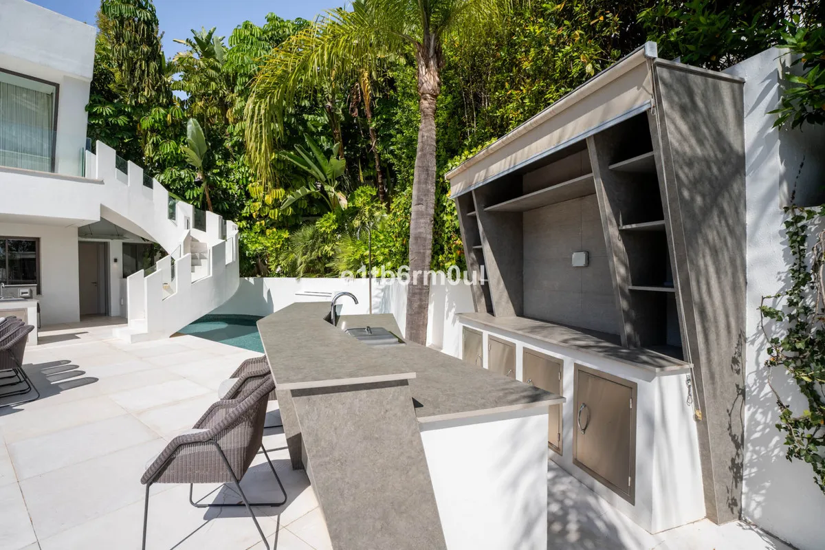 f28740ff-6971-468d-87a5-268141aa43db