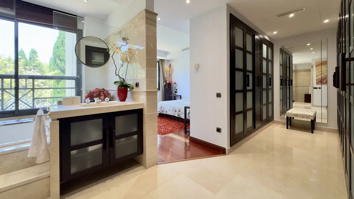 03b8d825-1dfe-47c0-8e5b-97fdfbba2fa6