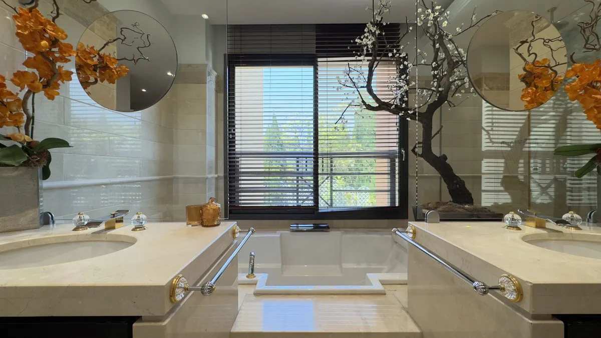 1837c1bb-3b9d-406e-b6f8-6dad467e5ff9