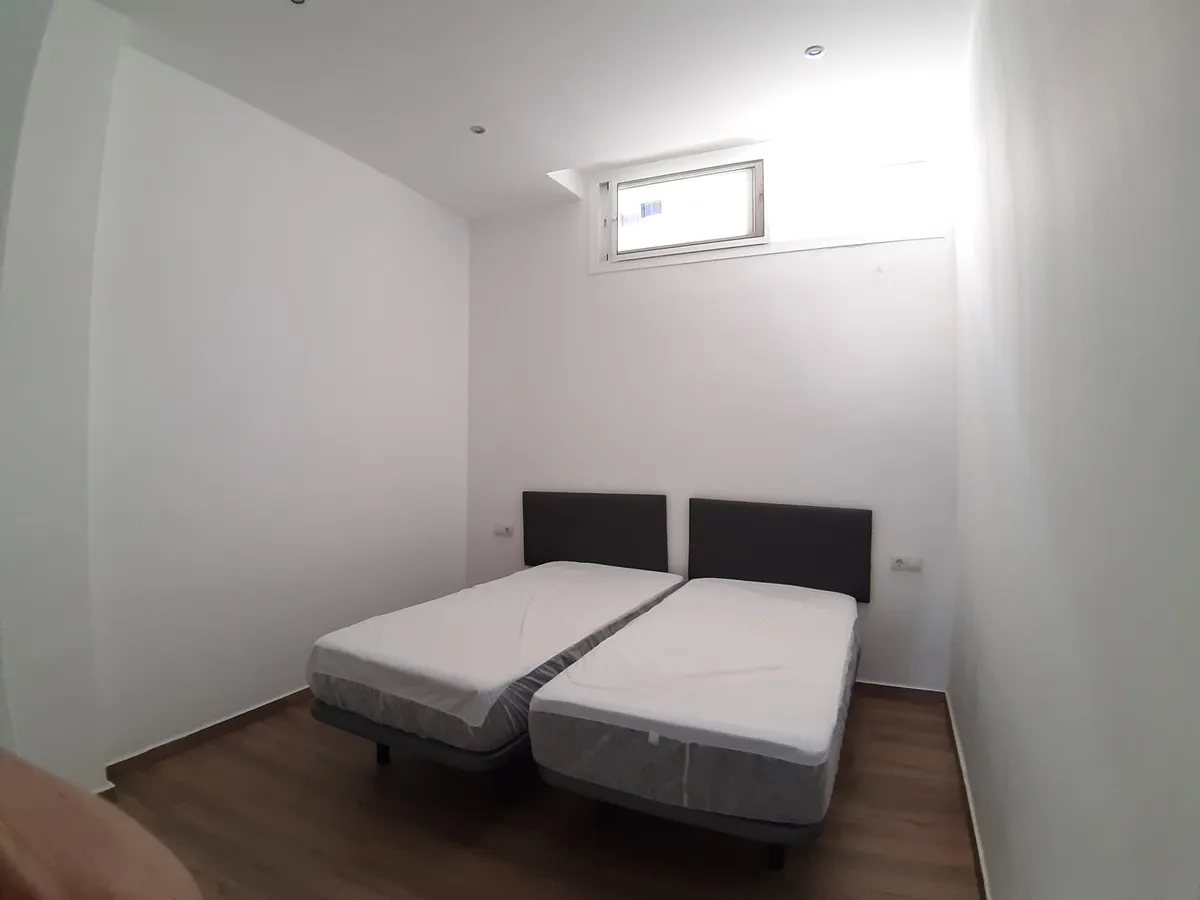 b24fe394-9241-4c4a-8658-0954ff08c611