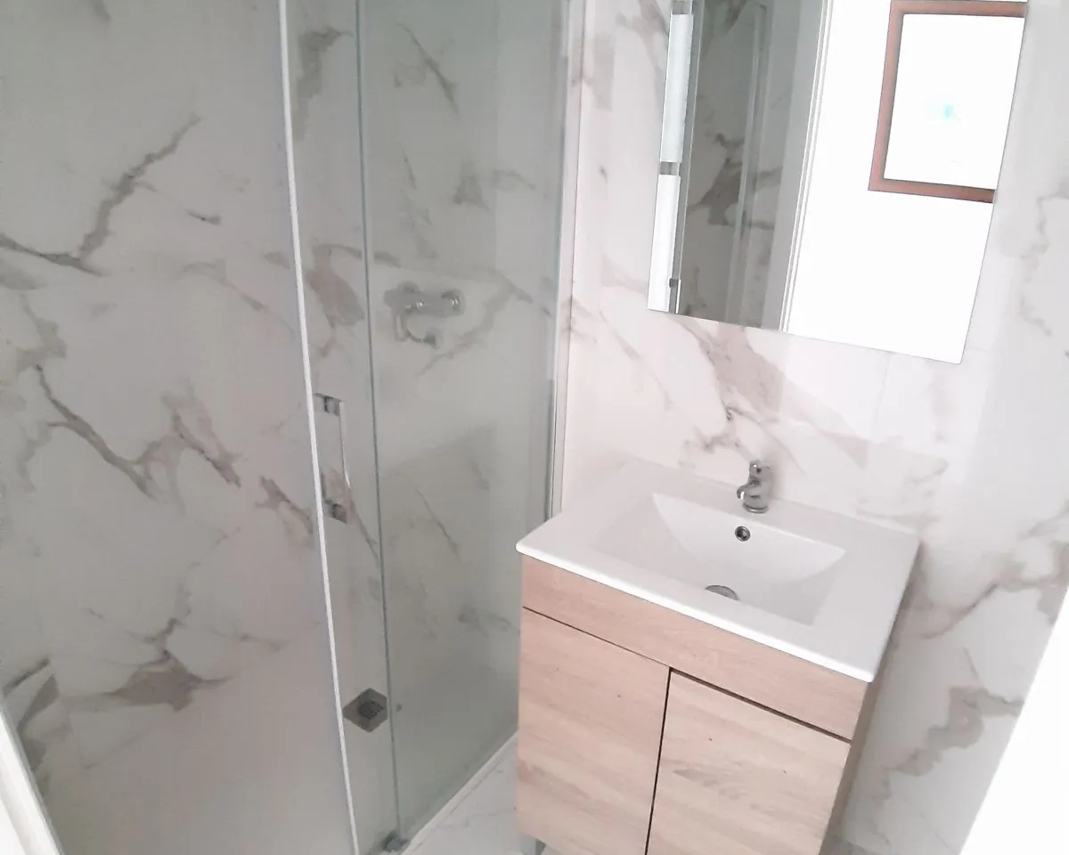 b96bc220-9538-40c0-ba08-ec8b202212de