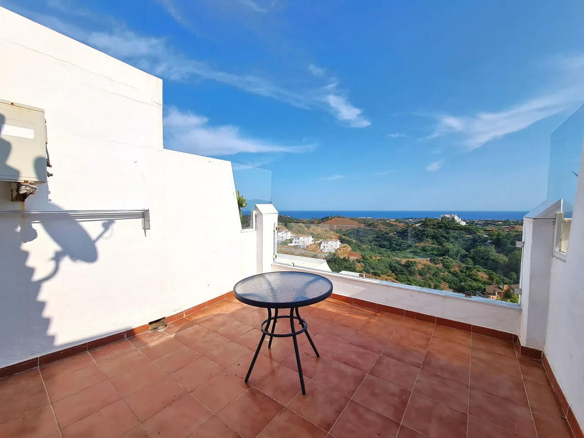 b818497a-d508-4651-8401-cbde53b8e99f