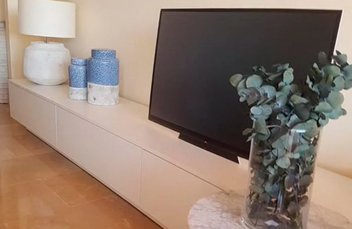 304ef42a-44c5-4ae8-8589-6f1250a1f736