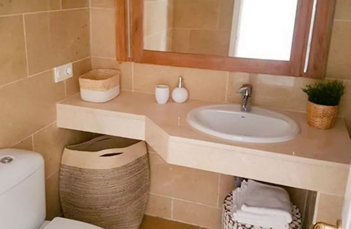 e362f6f9-adcc-4c64-af5d-e9d4e002e277