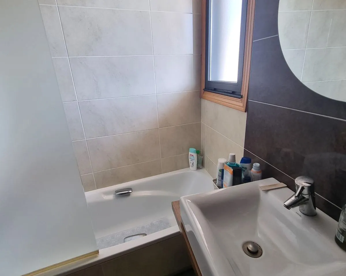 1e702fe8-aedf-416c-b010-2bb73a70bc4e