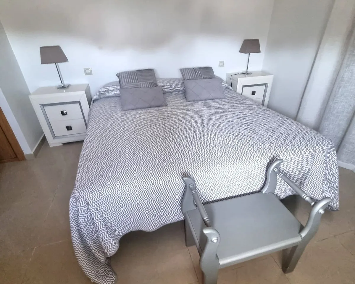 360ca662-f5f2-498b-94c2-4185f6922a8c