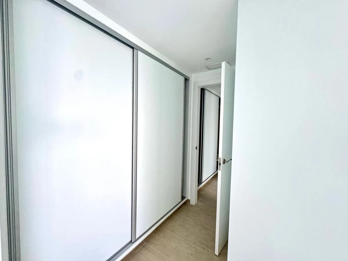 09ae2404-1bfe-4303-aa87-700a1ea48102