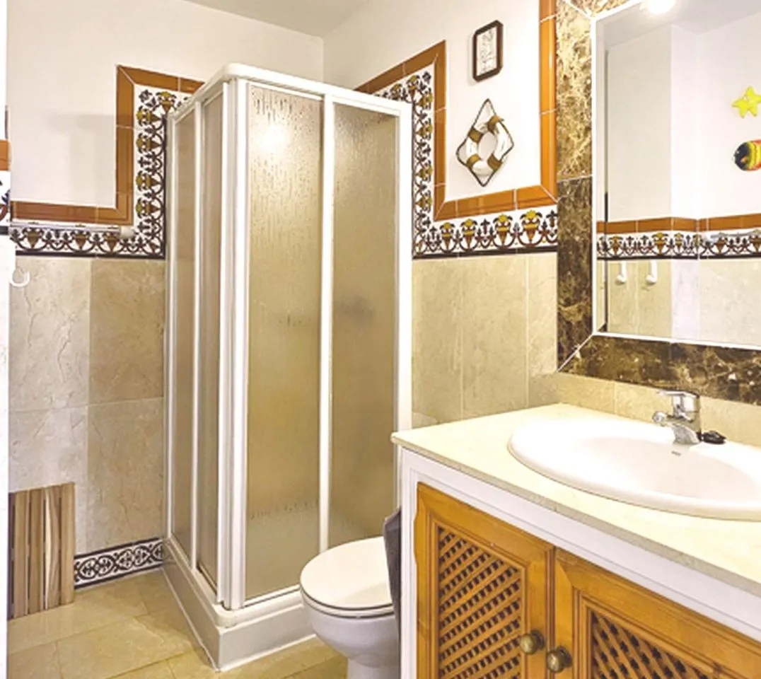 b2fdf325-348f-4e40-ace5-0f0d0c6efc08