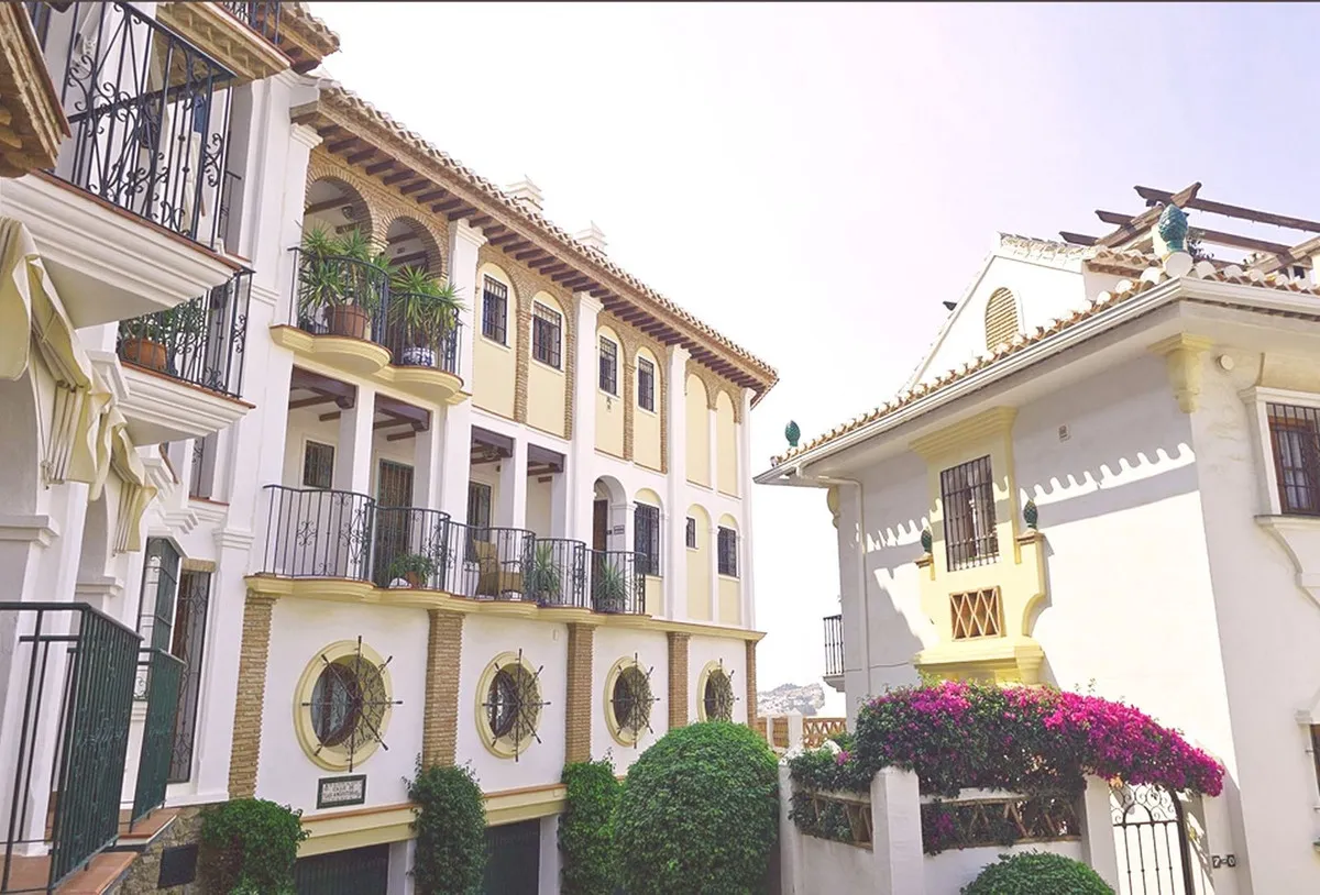 bb33178d-bb2a-49a0-a9d6-619ae9406023