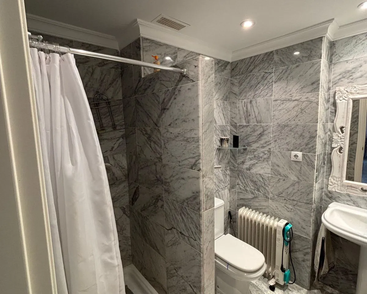 942bc044-48aa-4b0f-b0b8-75fcc0f6f316