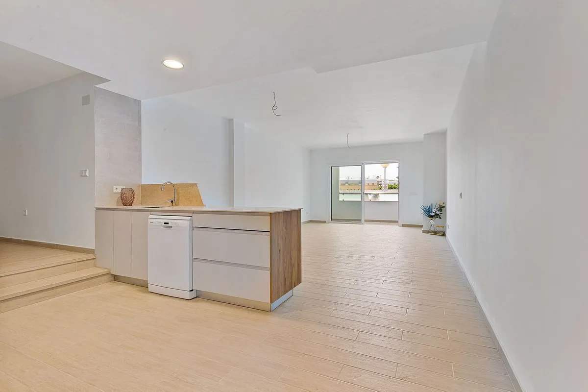 7e7a1bb2-d77f-4985-8240-3548ef4f30c2