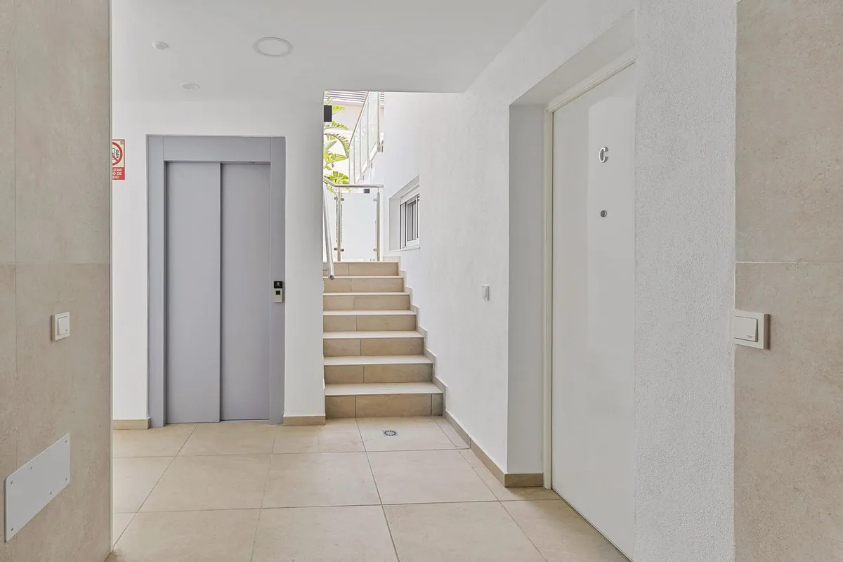 a2401791-0358-4a1d-b01f-953b45b7f226