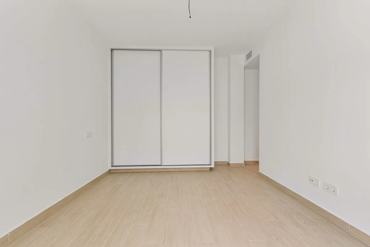 e576f622-30c7-4339-adf4-37739ad74f51