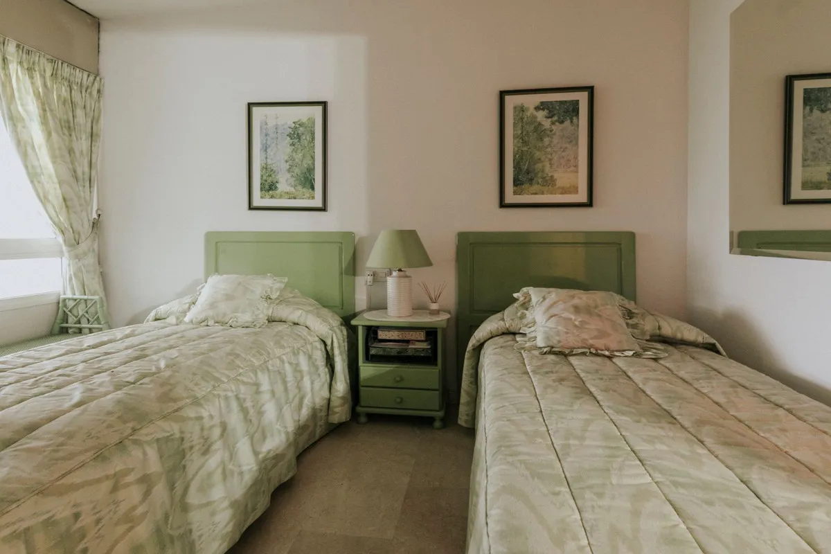 552cf455-15ed-436d-a17c-6916c36a5200