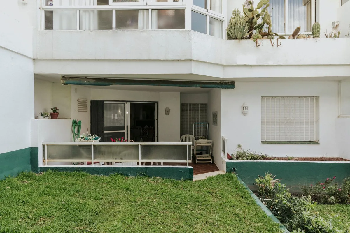 64856938-5948-45d3-9574-cd357307c0a2