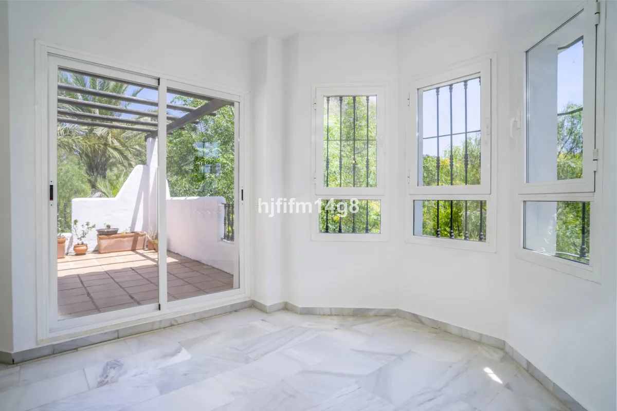 4151c555-df8d-4b7a-b81b-3b0dfaee296c