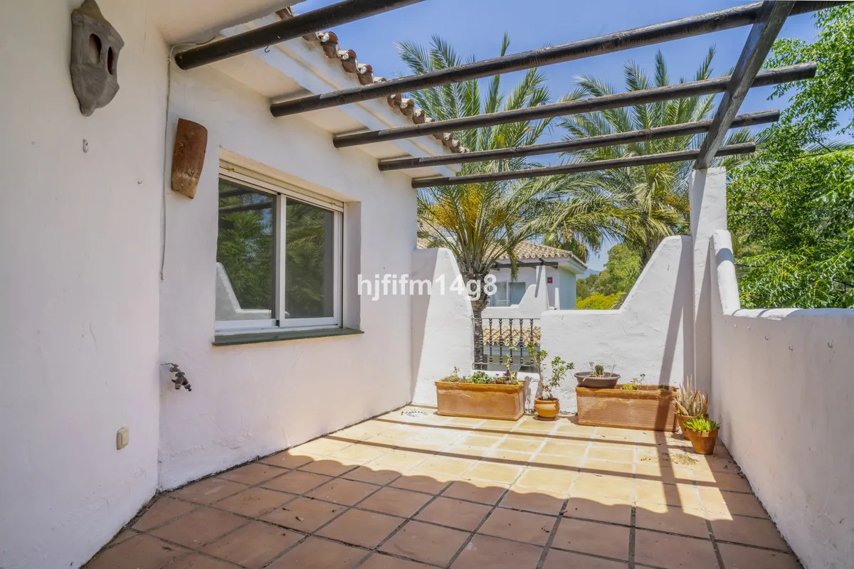 4ce4b308-c333-4cdf-b7b9-4a34de3f0f35