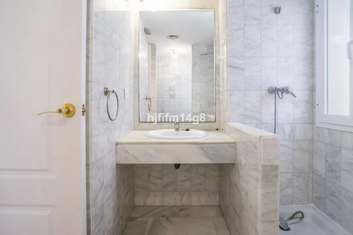 f0ce3ef6-a5eb-4d38-b168-d36a064c46f7