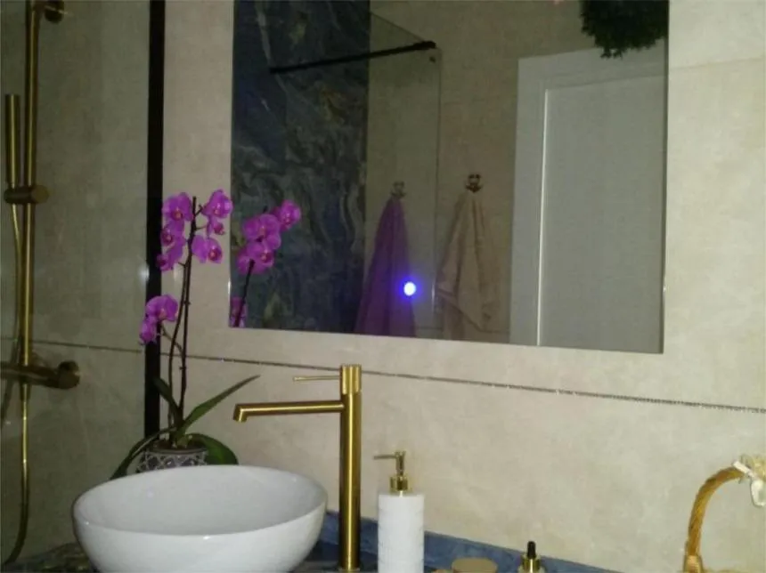 05ca3b7c-ba17-40e0-a4b3-ac433d62bdf3