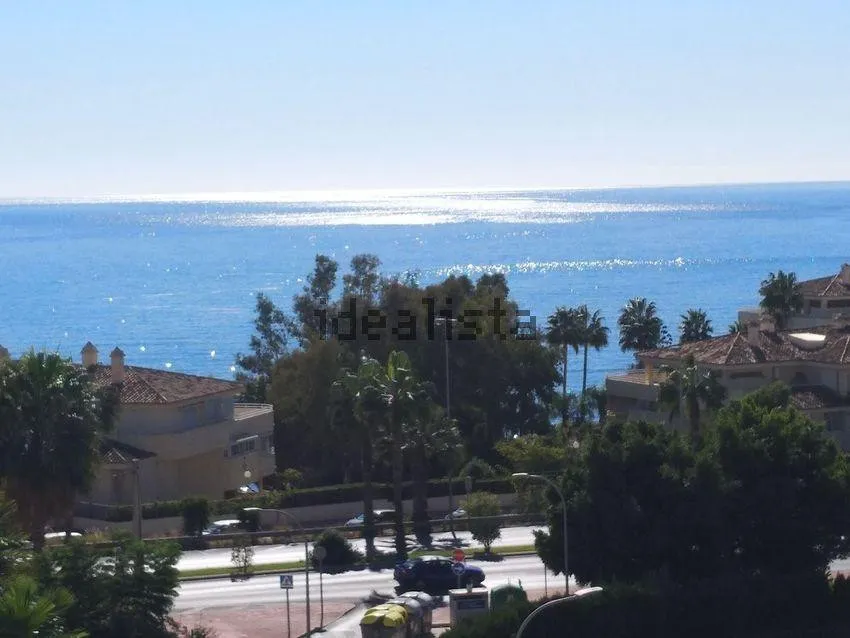 1b621bdb-57a0-4b5c-8551-c27c5d940c16