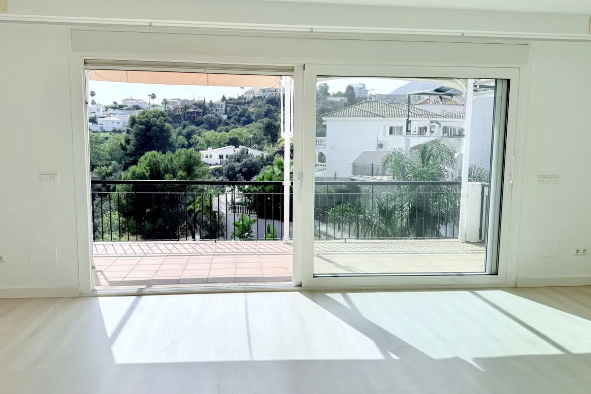 143e04b9-300d-4931-9989-e41cf5049fc6