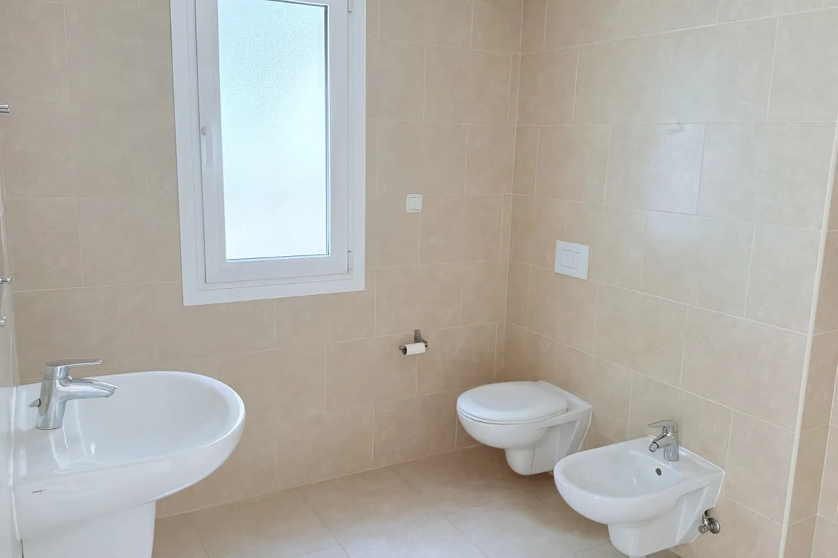 ea7b5989-f34c-4a7f-9032-4fec8e9fa810