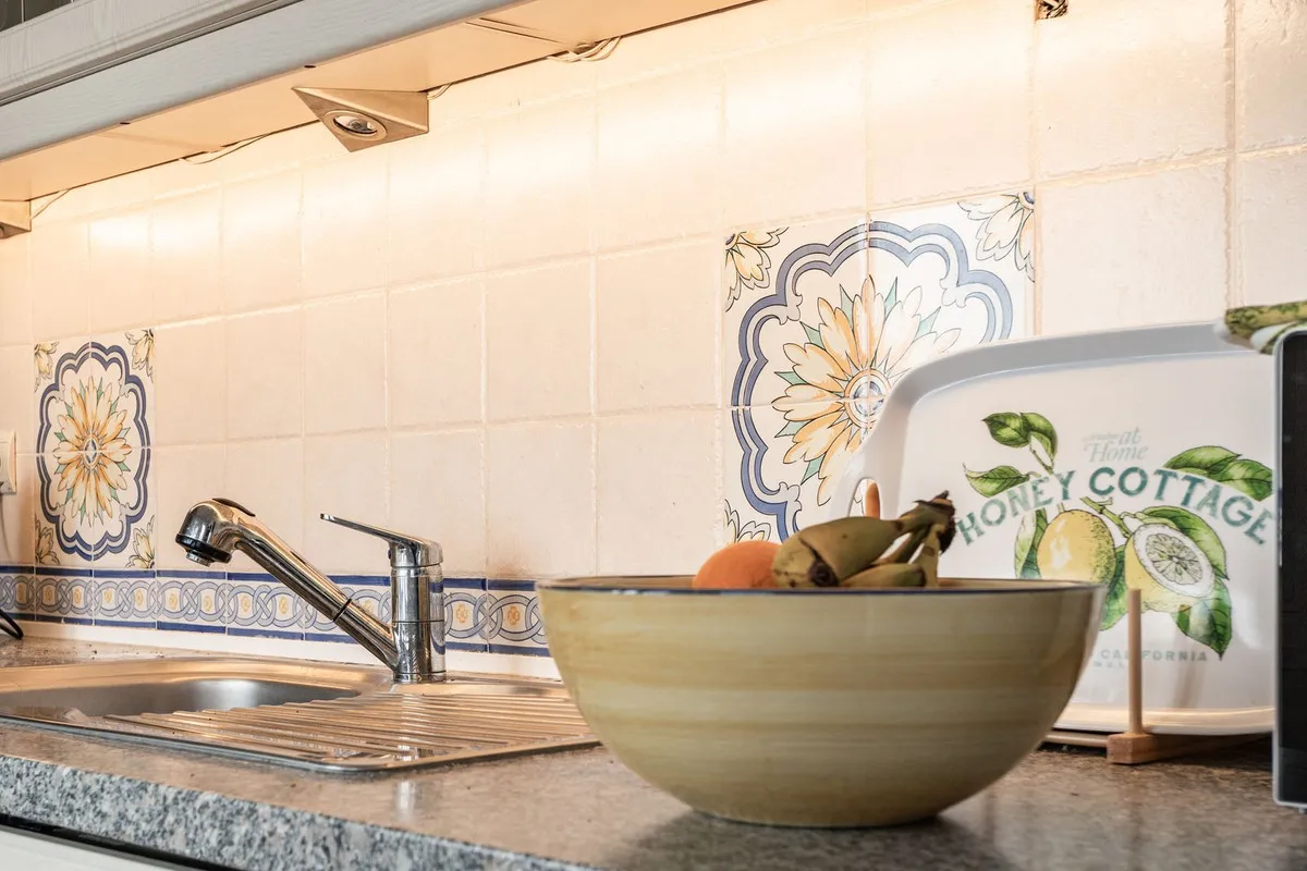 ee22c60e-b49e-4045-b6e6-bd9e172c6cd3