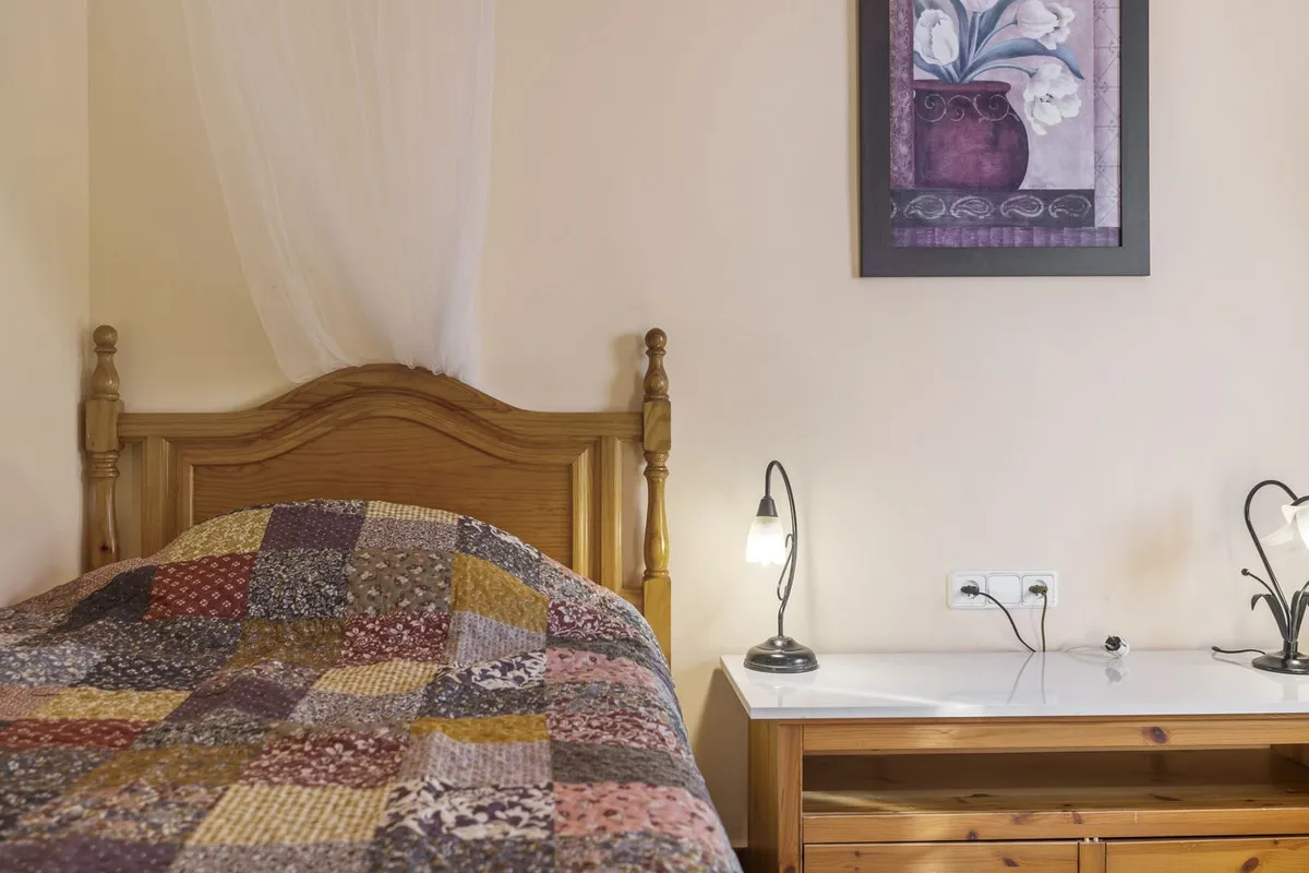 7ef5f56a-db56-4618-be81-cd63411b0790