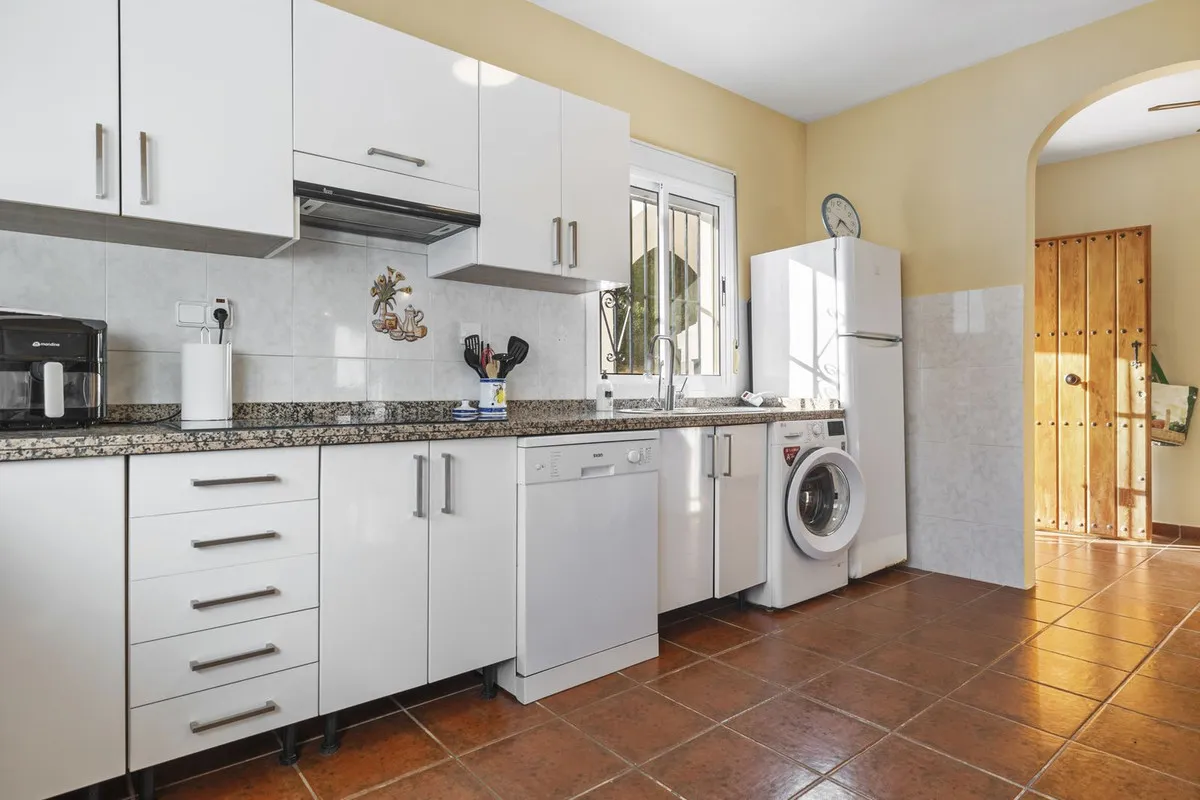 87196223-d21b-4c60-8380-b1f2344e7f57