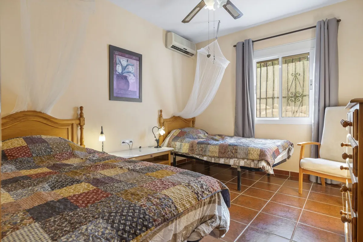 b7d69889-d50a-4673-9ca5-6cc995d6bb70