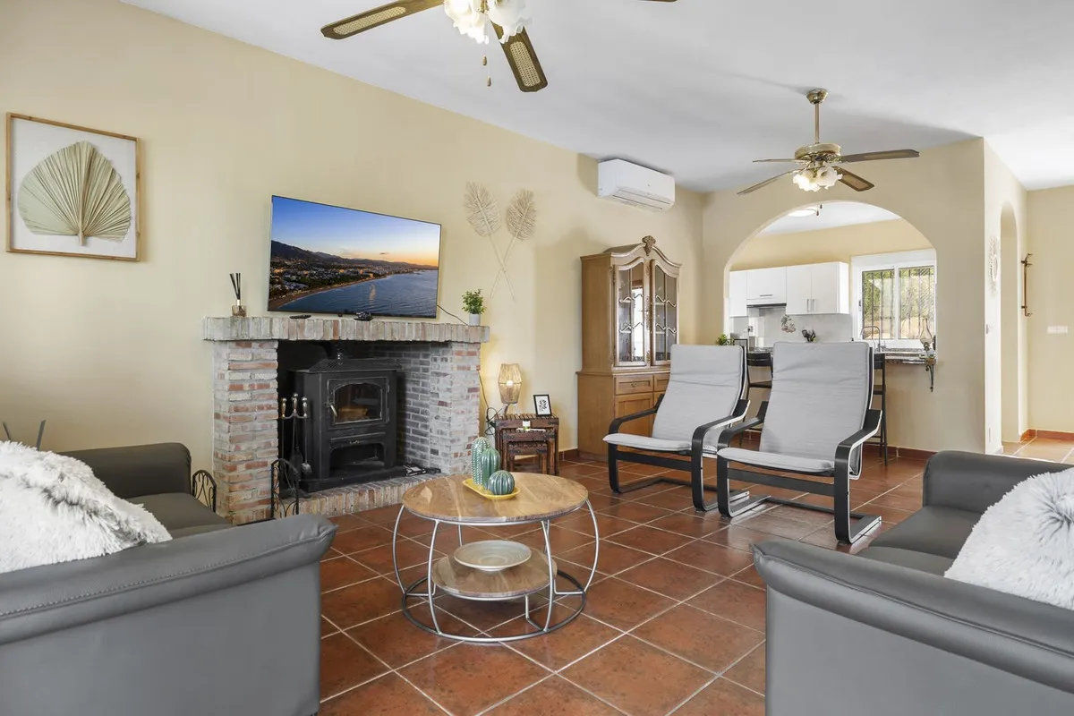 eeaac37a-f52d-43af-9ba2-702fd05ec993